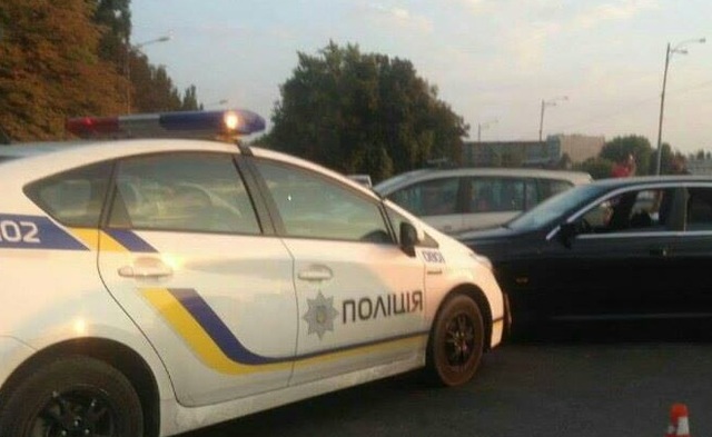 В Киеве произошло ДТП с участием полицейской машины