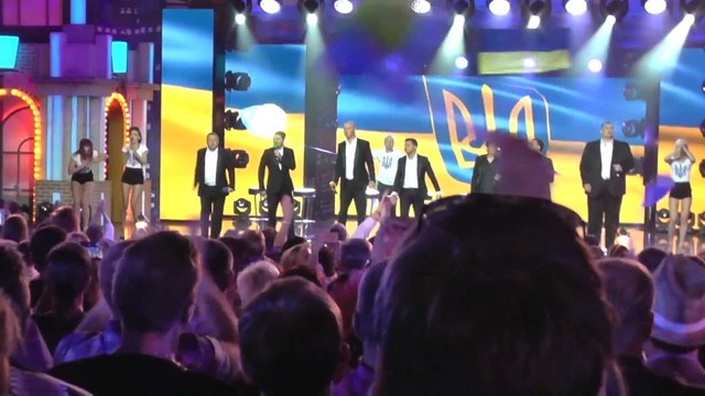 "Проплаченные боты не заставят нас молчать" - заявление Квартала 95 о Юрмале