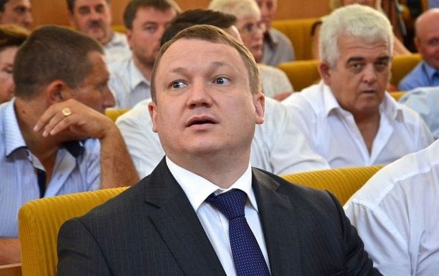 Недолюстрированный прокурор Черниговщины тихой сапой заимел "корочку" защитника