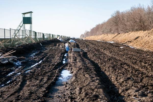 «СТЕНА» ЯЦЕНЮКА-ПОРОШЕНКО НА ГРАНИЦЕ С РФ НЕ ДОДЕЛАНА НА 88%