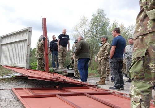 "Автомайдан" навідався під маєток Хомутинніка під Києвом