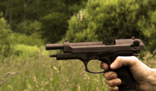 Киянина розстріляли у власному дворі