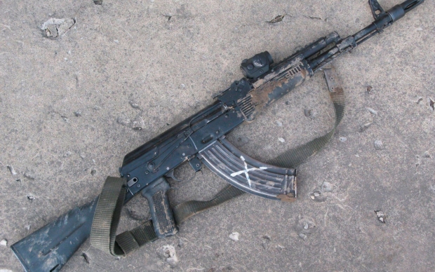 Украинская «оборонка»: автоматы ВСУ разваливаются при стрельбе