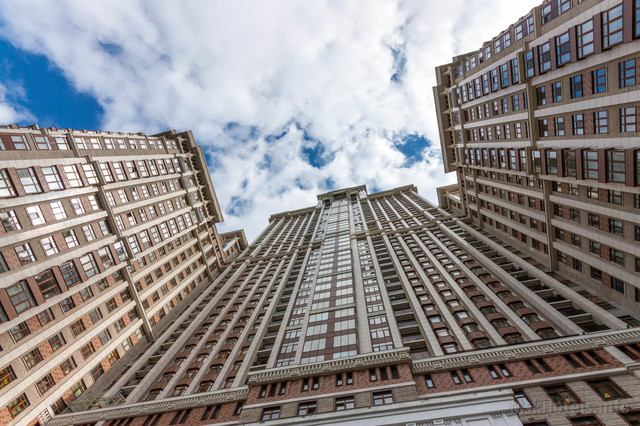 Обнародованы масштабные махинации украинских нардепов с квартирами