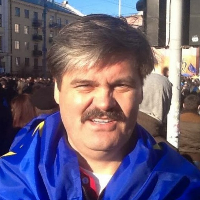 «Вони йдуть до влади красти, для них влада — це індульгенція» — журналіст