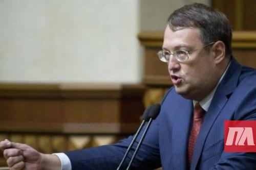 Геращенко: Полицейским надо подчиняться, а убитый в Кривом Озере сам виноват