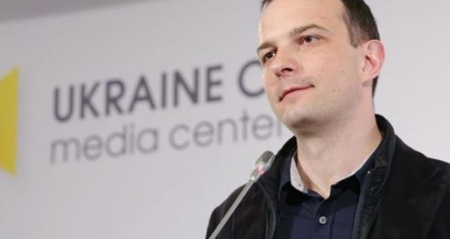 Зареєстрували законопроект, який провокує діру в е-декларуванні