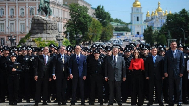 "Идейные и романтики из полиции уже уволились"