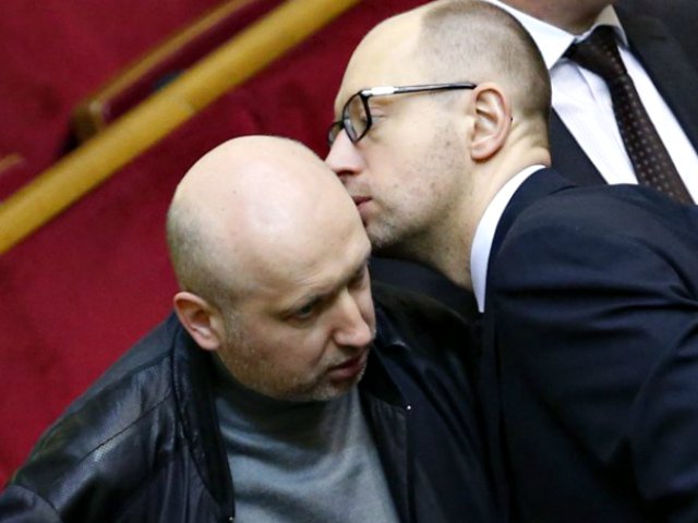 Екс-міністр оборони закликав покарати Турчинова і Яценюка за злочинну бездіяльність