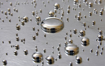 В центре Киева возле жилых домов разлили ртуть