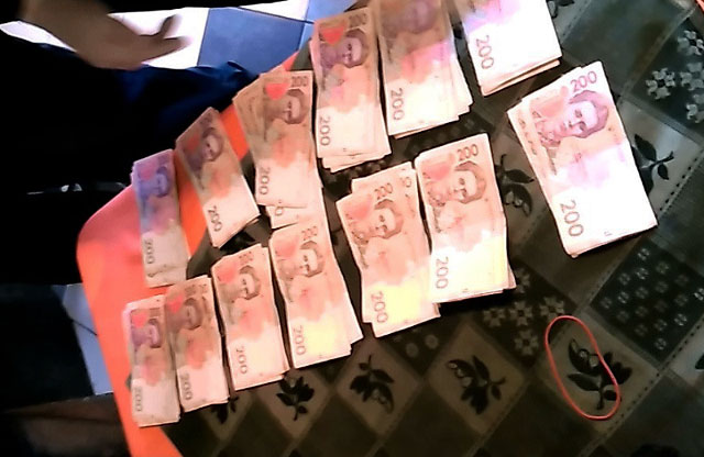 У Полтаві СБУ затримала на хабарі керівника ДАБІ Полтавщини