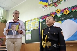 Порошенко объяснил, на сколько вырастут зарплаты учителей в 2017 году