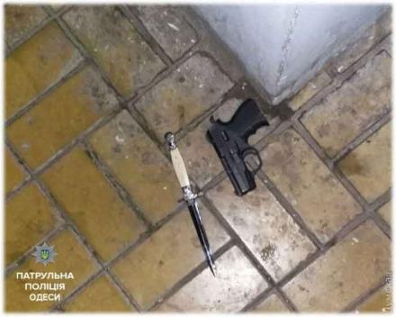 Устроивший стрельбу виновник ДТП доказывал свою правоту кортиком