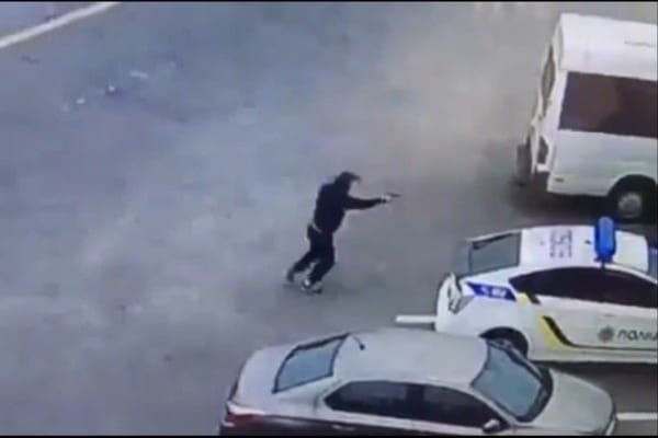 Расстрел полицейских в Днепре: американский коп оценил действия украинских коллег