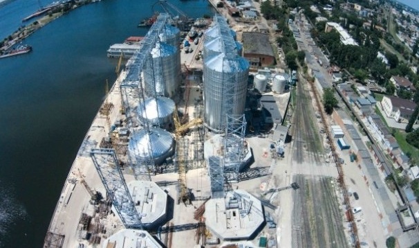 Николаевский порт: союз коррупционеров и зернотрейдеров