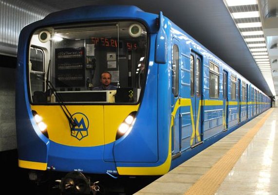 Київське метро віддають москвичам
