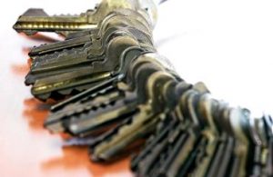 Кому прокуратура Київщини роздала службові квартири