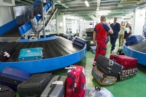 СМИ рассказали о грузчиках-ворах в "Борисполе"