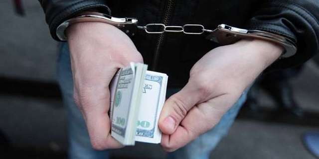 В Ивано-Франковске на долларовой взятке «погорел» руководитель Фонда госимущества