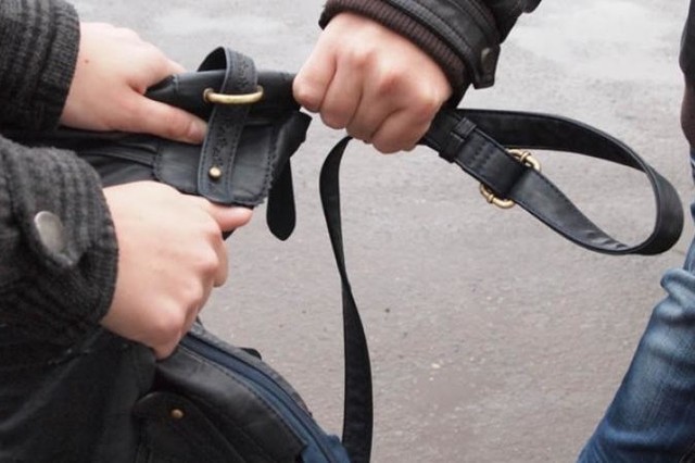 У Чернігові завелася банда, що нападає на жінок