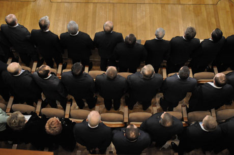 Почему количество чиновников в Украине за год сократилось на 0,4%