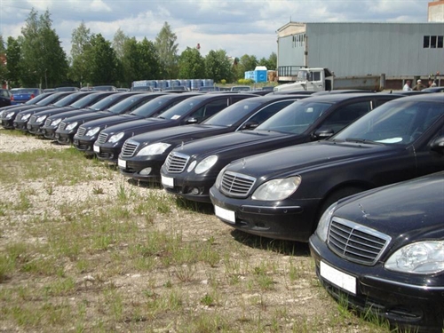 "Укртрансгаз" хоче оновити свій парк мерседесами за 78 мільйонів