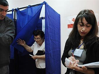 Партия Саакашвили лидирует на выборах в Грузии