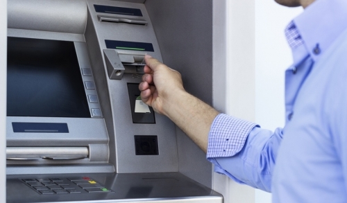 Банковские операции украинцев жестко контролируют