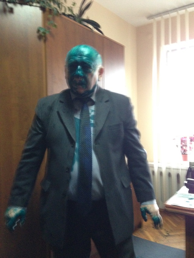 Коррумпированный глава ФГИУ в Ивано-Франковске заложил дом и «уменьшил» квартиру жены