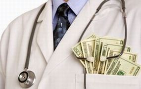 Минздрав выступил против аферы со страховой медициной