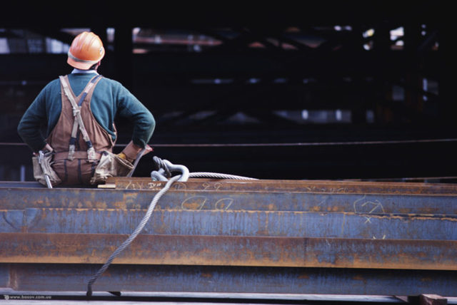 Заработок в стране оккупанта: измена ради наживы?