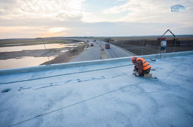 "Строительство опережает графики": оккупанты показали новые снимки Керченского моста