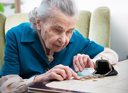 Пенсионеров порадуют доплатами за стаж