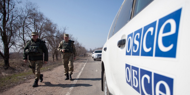 На Донетчине обстреляли наблюдателей ОБСЕ (ВИДЕО)