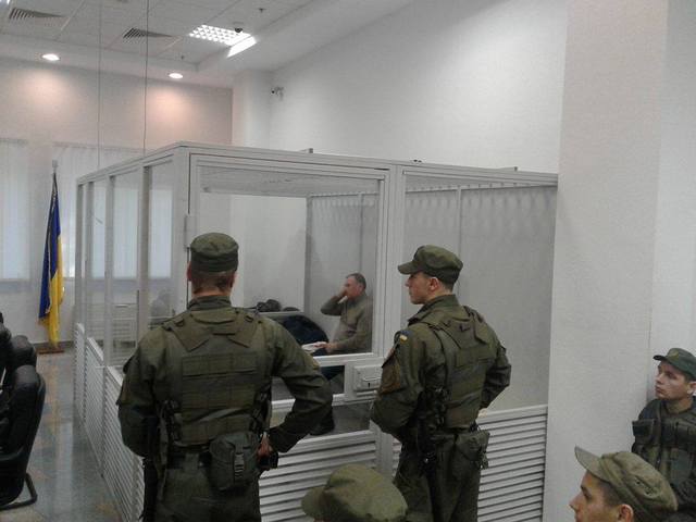 Ефремов в суде устроил скандал и призывал Порошенко вмешаться