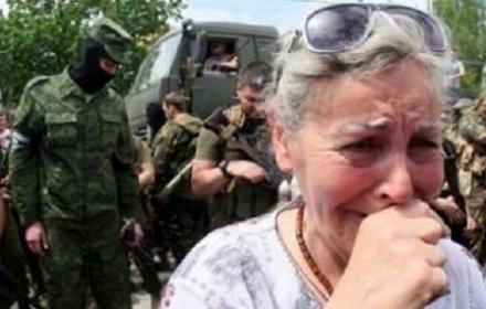 Российские «освободители», вышвырнув из двух сел жителей, режут и угоняют домашний скот