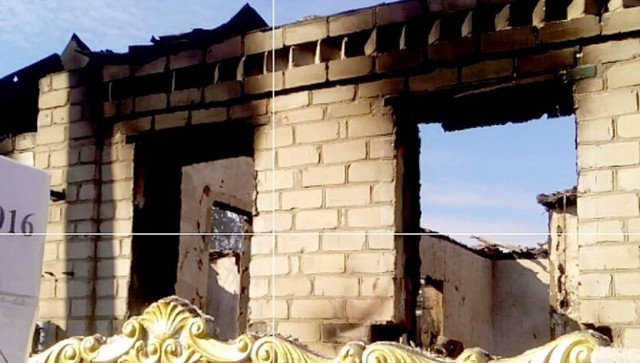 В штабе АТО показали результаты прямого попадания вражеской мины в дом в Зайцево