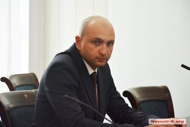 РОМАНОВ УСАДИЛ БЫВШЕГО КОЛЛЕГУ В КРЕСЛО СВОЕГО ПОМОЩНИКА