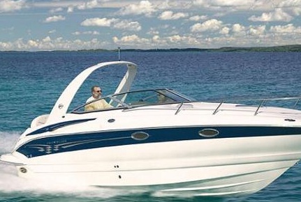 У рядового киевского прокурора — 13 участков, три квартиры, Бентли и катер