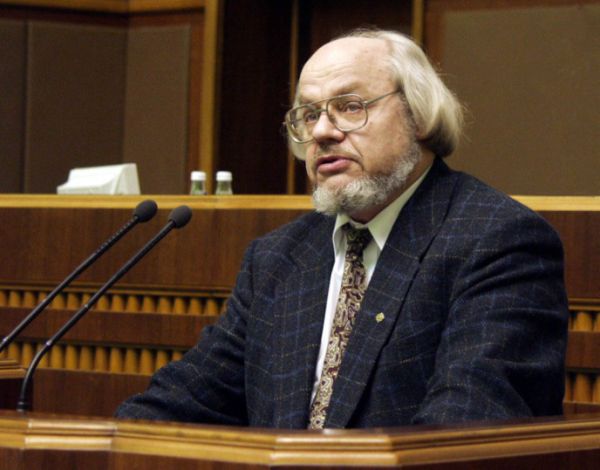 Драч: У нас борьба с коррупцией происходит только на словах