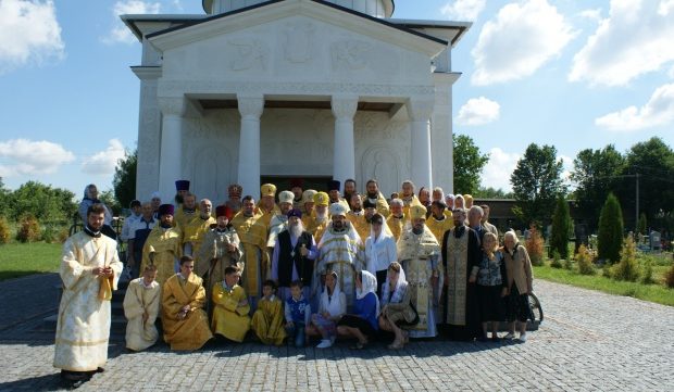 Депутат від БПП Матвієнко, який задекларував храм, передає його Московському патріархату
