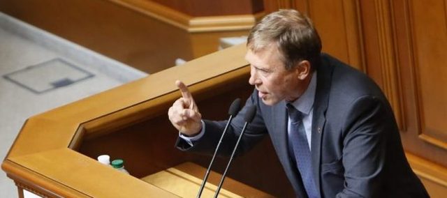 Садовий повзав перед Януковичем, коли люди виходили на Майдани – Соболєв