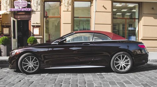 Донька нардепа- мільярдера Дубневича накупила елітних авто на 8 мільйонів