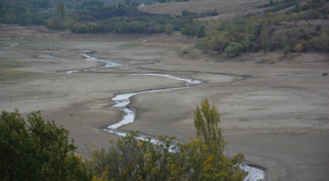 Блогер показал обмелевшие водохранилища в оккупированном Крыму