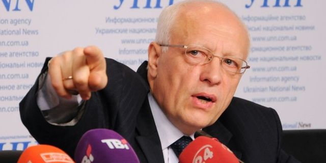 Весной 2017-го власть развесят на фонарях, курс подпрыгнет до 50 грн/долл — эксперт