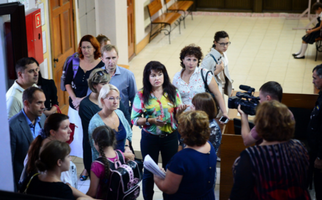 У львівській школі жорстко та неординарно покарали "батьків-мажорів"