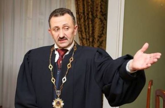 Отсижу как надо и вернусь: колядник Зварич вновь готов судить