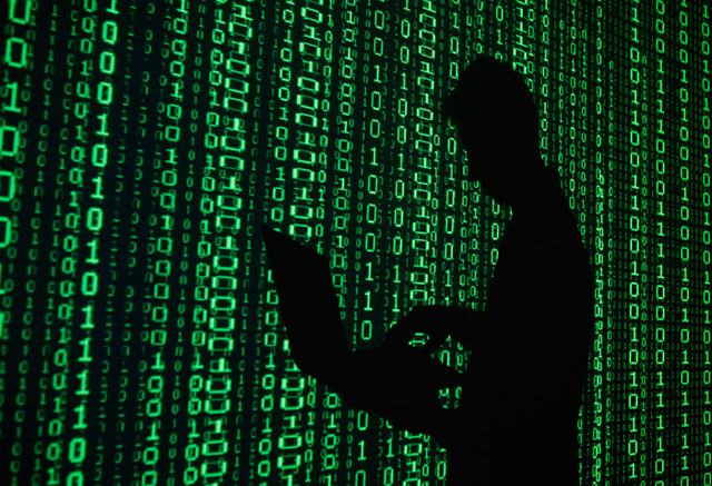 Хакеры под видом нотариусов «химичили» с реестром недвижимости