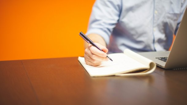 Як кожен може перевірити е-декларації чиновників на брехню