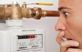 Платежки за коммуналку: эксперт рассказал, как не быть обманутым